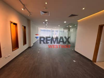 مكتب للايجار في ذا لين بالم هيلز بسعر لقطة office for rent with attractive price the lane palm hills
