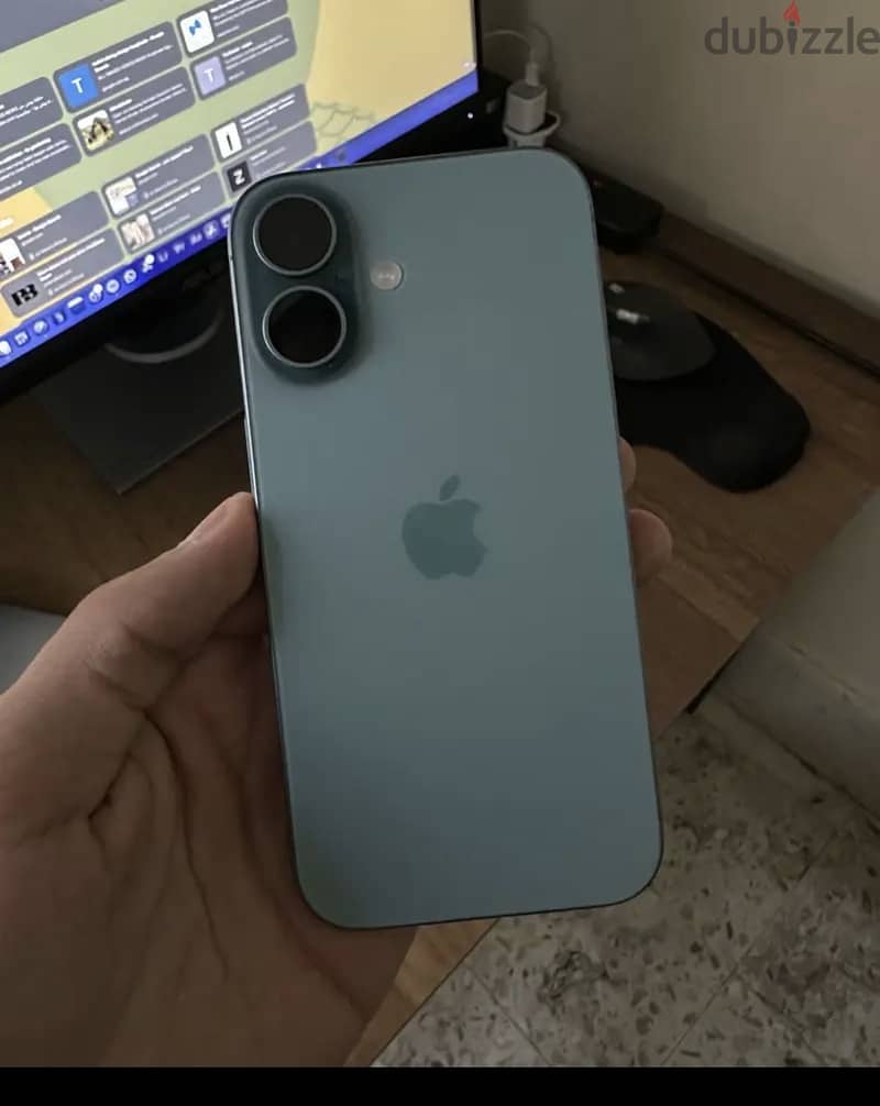 آبل - آيفون 16 3
