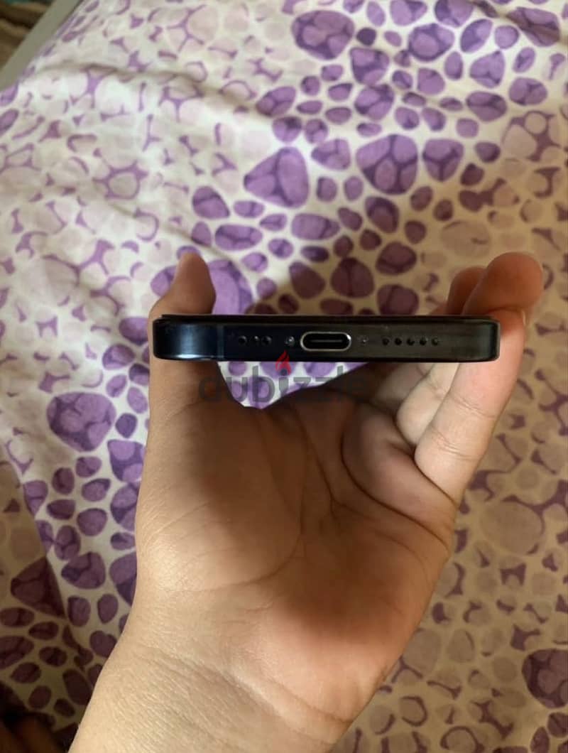Apple - iPhone 15 Pro 3
