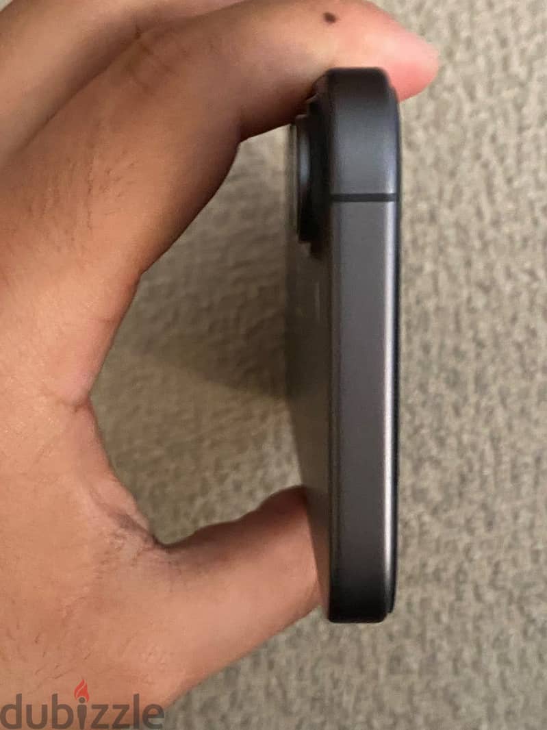 Apple - iPhone 17 4