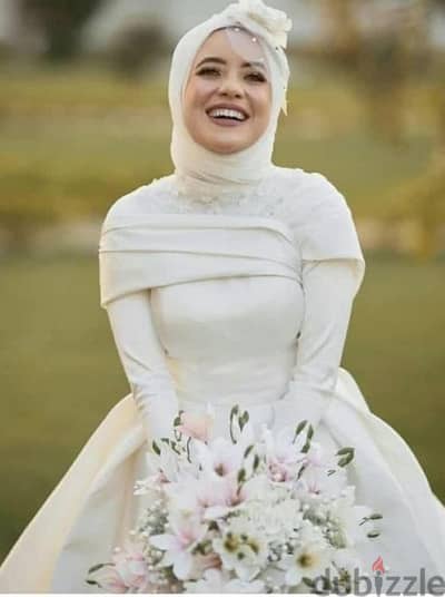 مطلوب فستان كتب كتاب