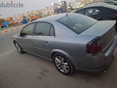 أوبل فيكترا 2008