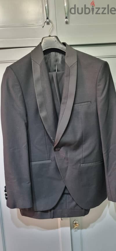 بدلة ماريو باروتي Mario Barutti Suit