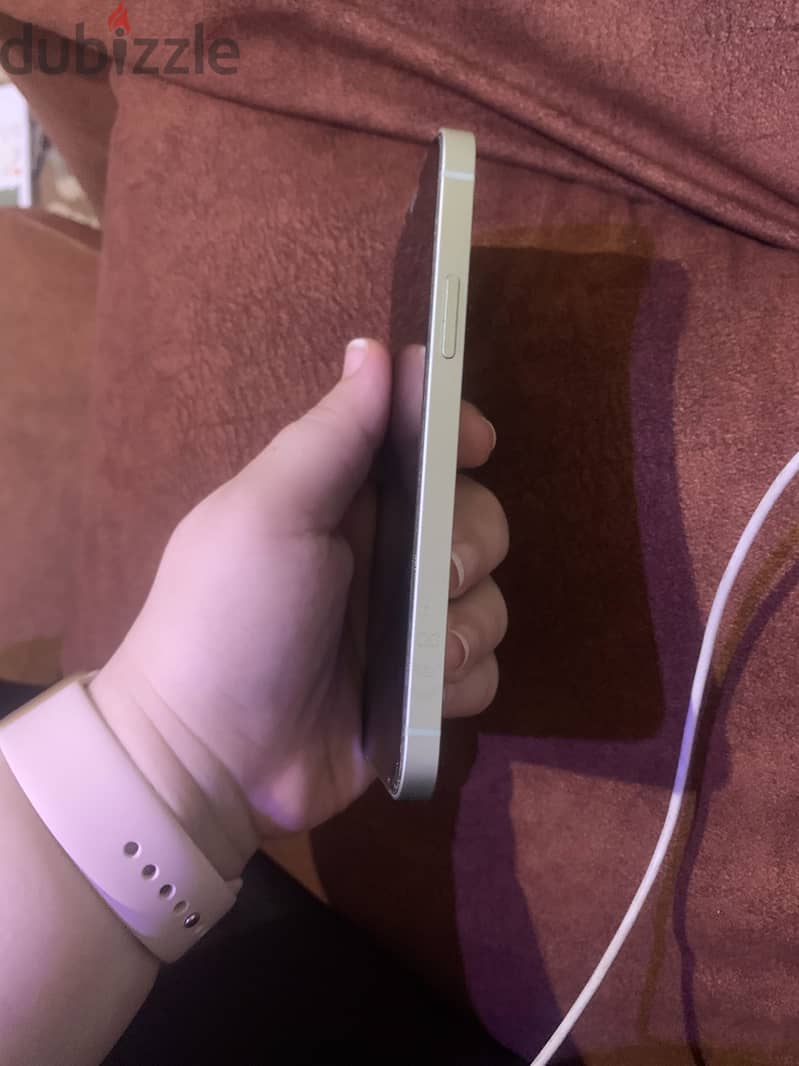 Apple - iPhone 12 4