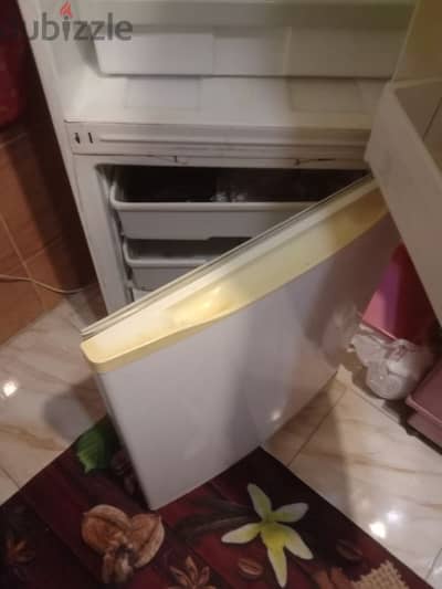 تلاجه وديب فريزر ٤ درج
