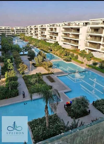 شقة مفروشة فاخرة للإيجار | Lake View Residence