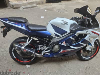 Honda f4i sport