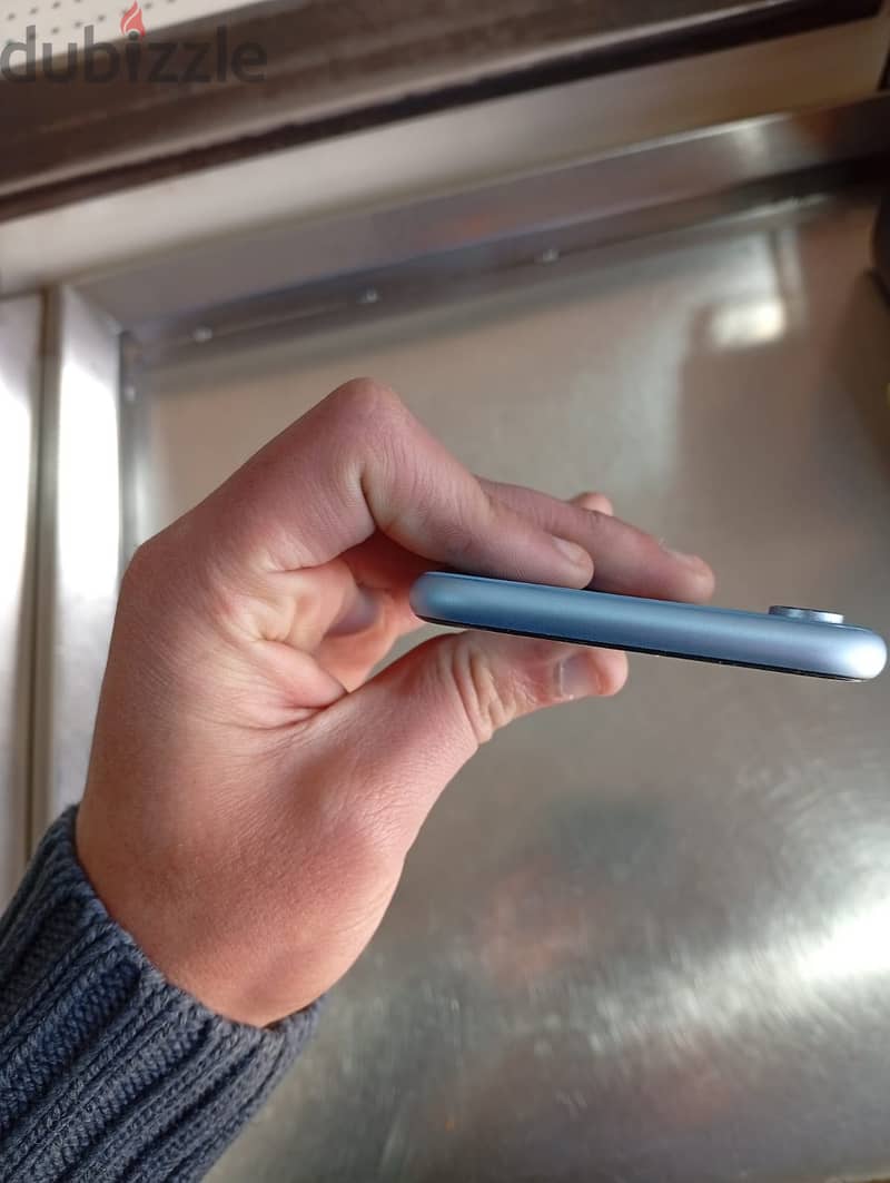 iPhone XR 1