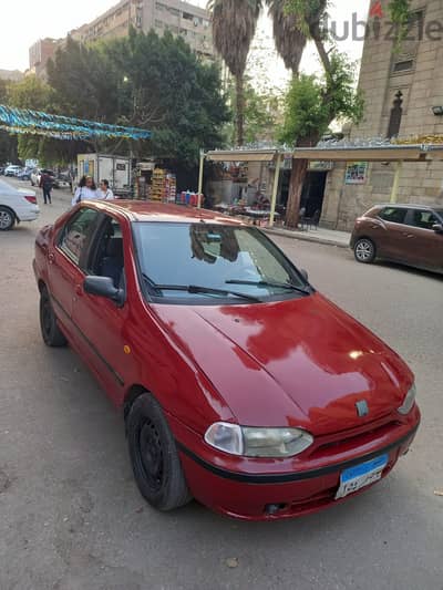 فيات سيينا