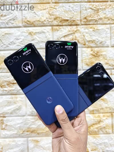 Motorola Razr 60 ,256 giga 8 ram كسر زيرو Motorola Razr 60 ,256 giga 8 ram كسر زيرو