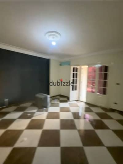 شقة للإيجار بـــــ جليم 230م مكان مميز شارع ابوقير