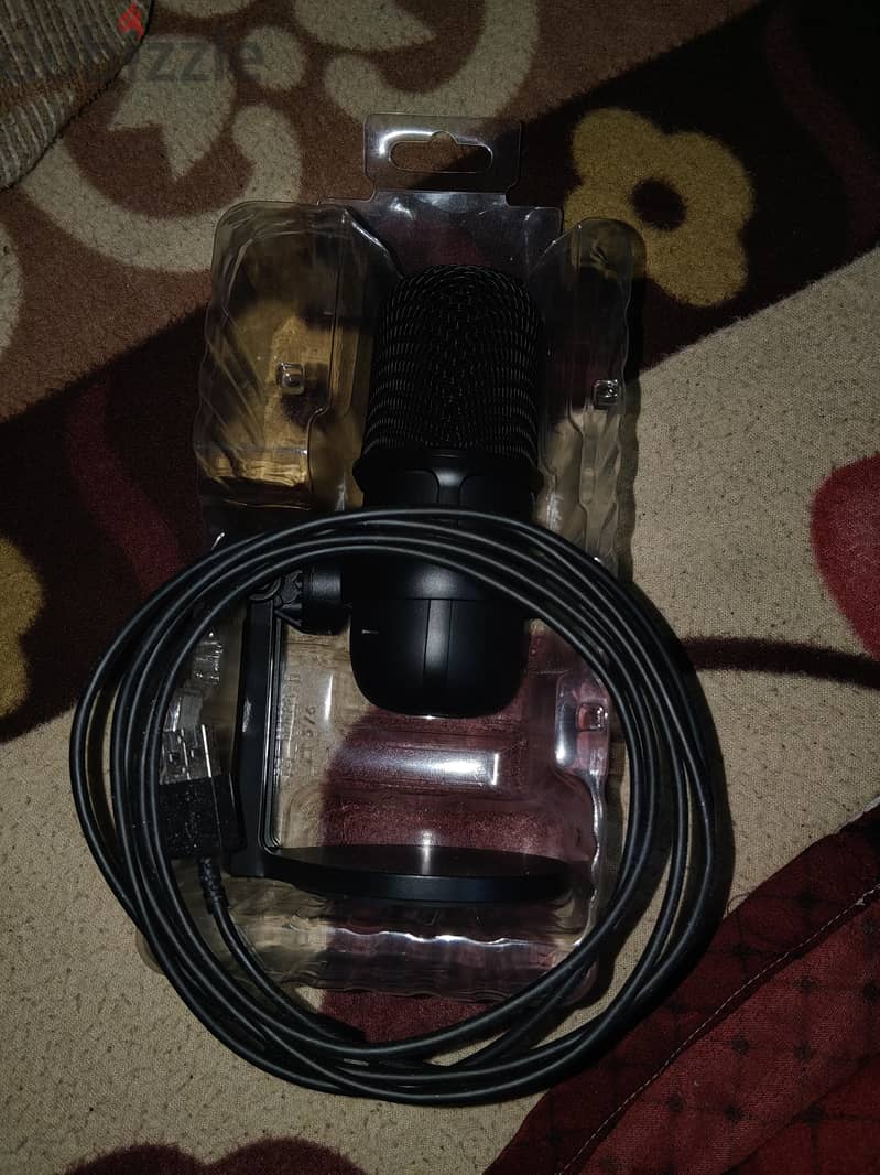 microphone hyper 24_bit 1