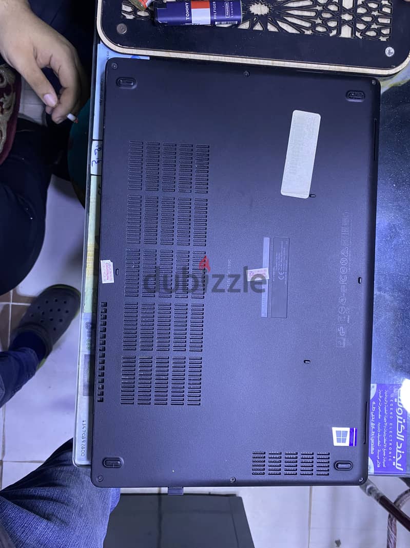 Dell latitude 5590 3