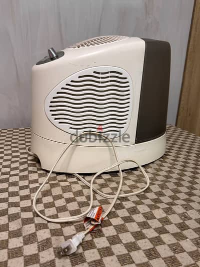 GRACO humidifier (120 V), LIECTROUX window cleaning robot, nebulizer