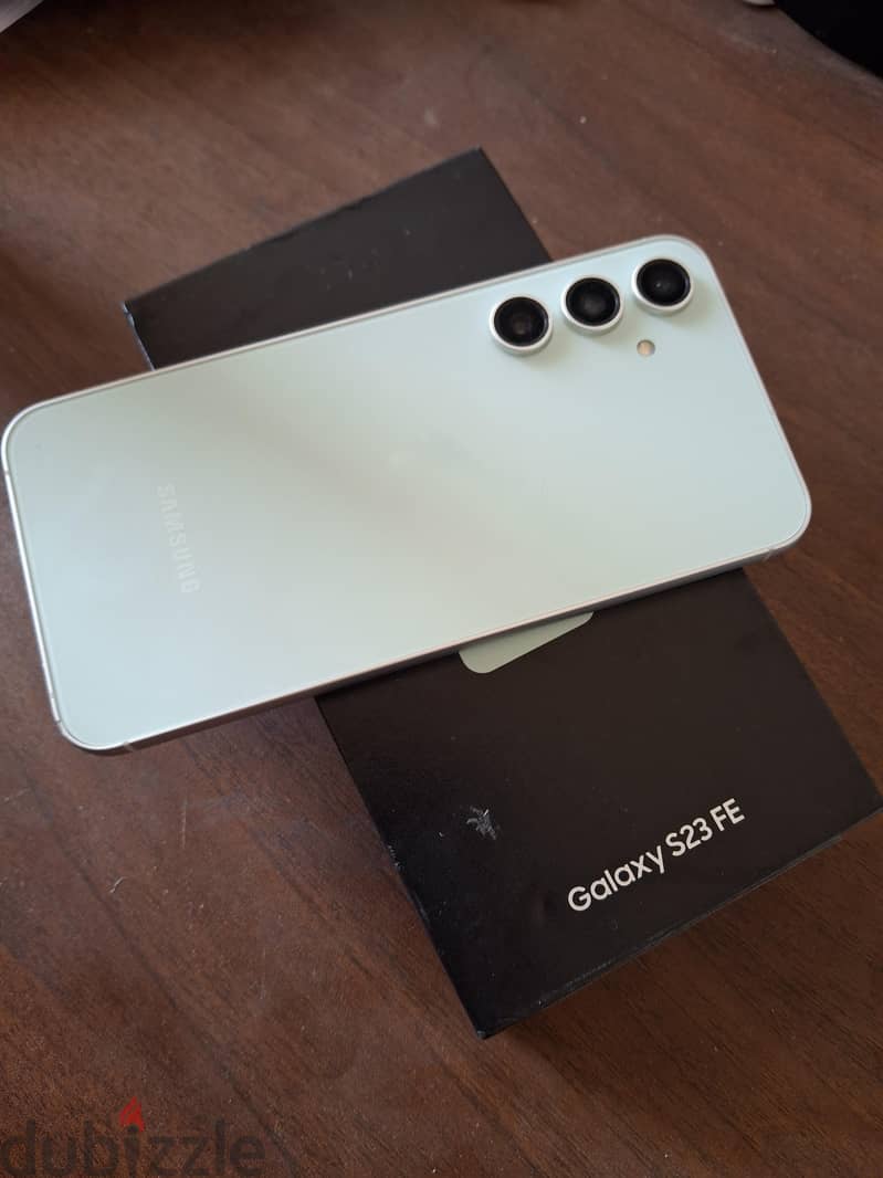 Samsung S23 FE 2