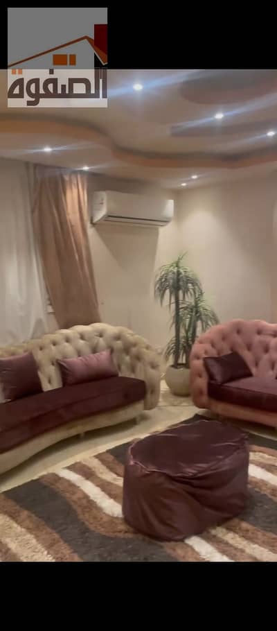 شقه للايجار المفروش المعادي موقع مميز وراقي وهادي قريب لكل الخدمات وقريب جدا لميدان الحريه والكورنيش