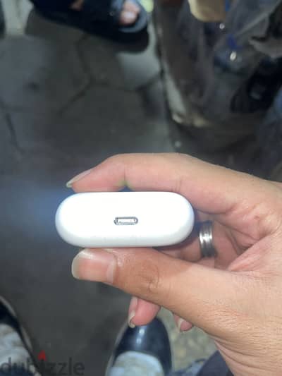 AirPods الجيل الثلاث
