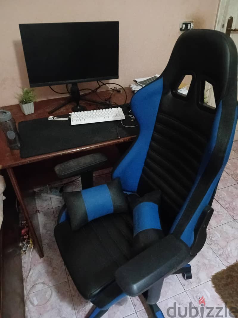 GAMING CHAIR 1