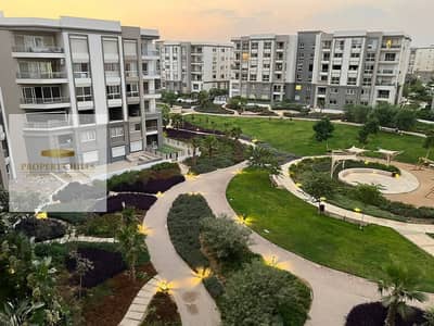 Apartment fully finished for sale in Hyde Park, Fifth Settlement, New Cairo, on the Southern 90th road