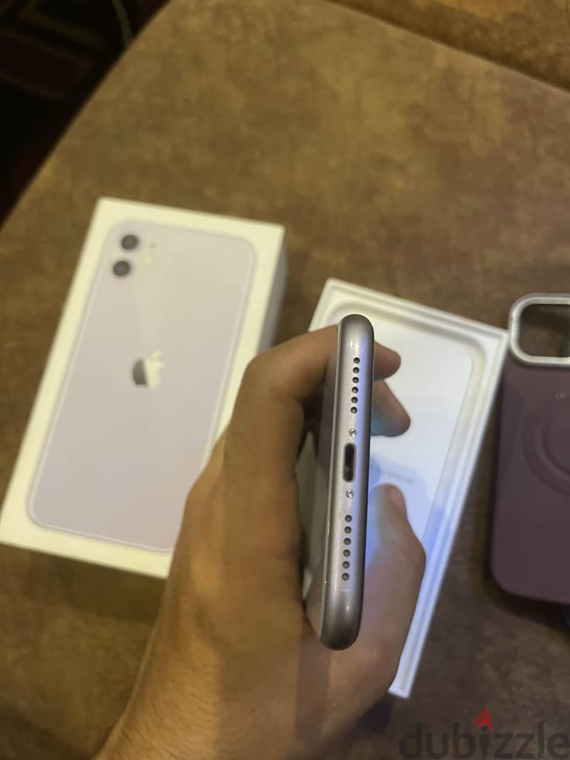 Apple - iPhone 11 4
