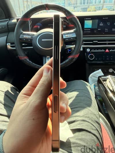 Apple - iPhone 16 Pro Max