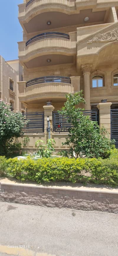 شقة للايجار بالتجمع الخامس بالحى الرابع