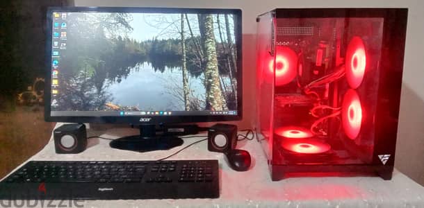 كمبيوتر pc  قوي للجيمنج لم يستعمل