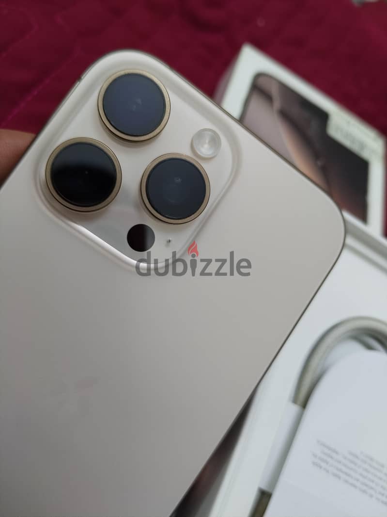 iPhone 16 Pro Max 5