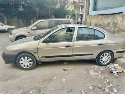 رينو ميجان 1999