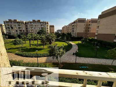 شقه للبيع موقع مميز جداا ع اكبر وايد جااردن