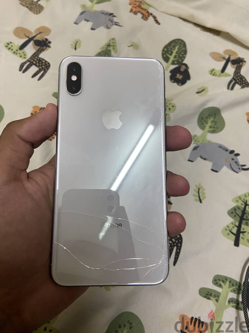 Apple - iPhone XS Max 4