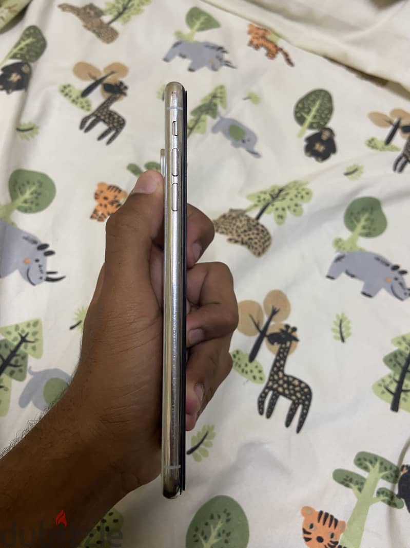Apple - iPhone XS Max 5