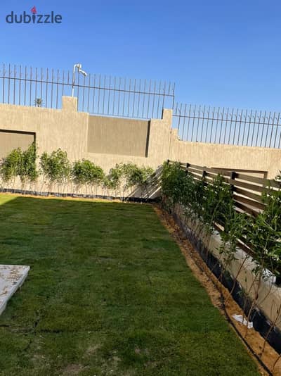 توين هاوس للبيع في كمبوند جرين 4