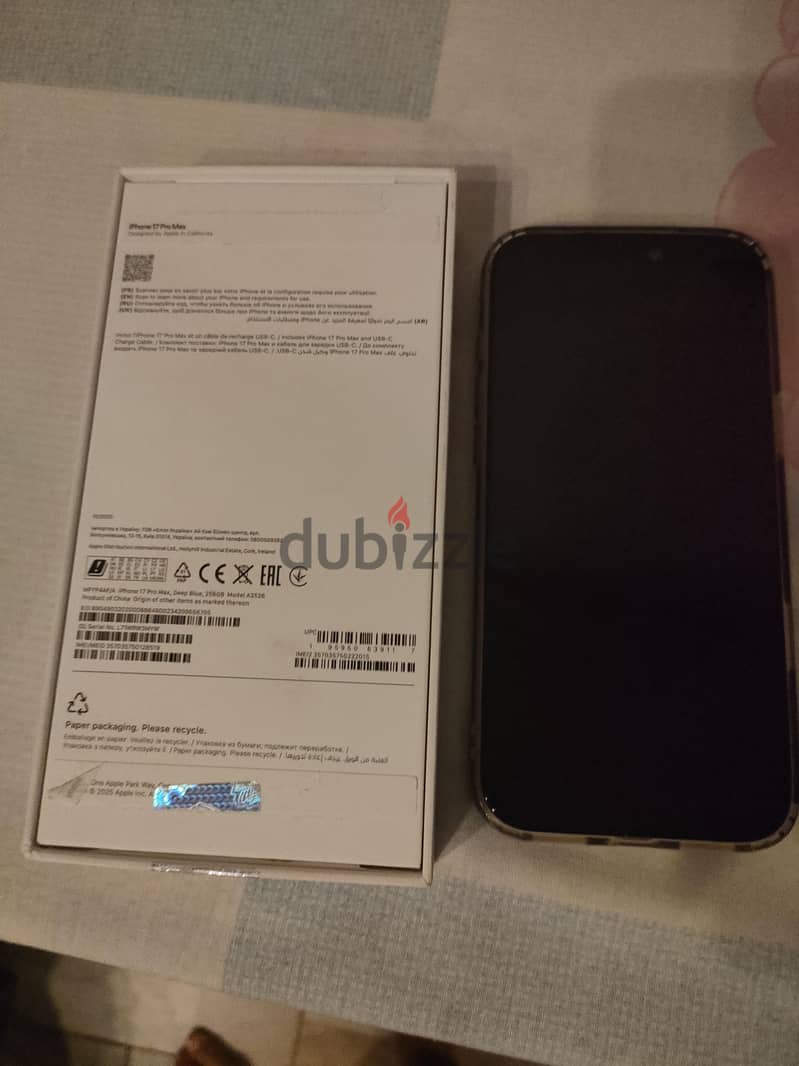 Apple - iPhone 17 Pro Max 2