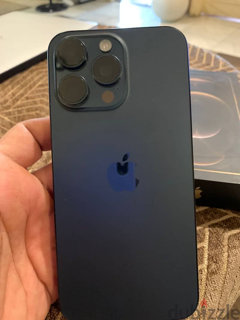 Apple - iPhone 15 Pro Max 1
