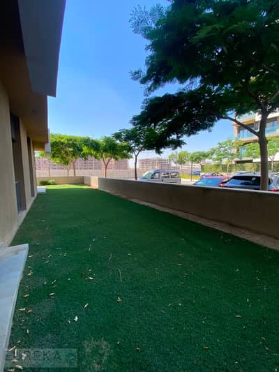 180 sqm ground floor apartment with garden for rent in Al Burouj Compound,