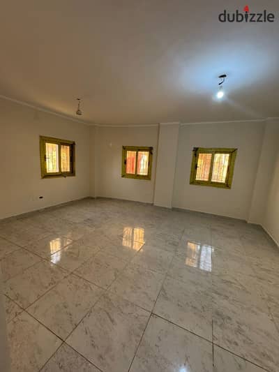 Apartment for rent in the residential or administrative area of Gardenia near Jamal Market