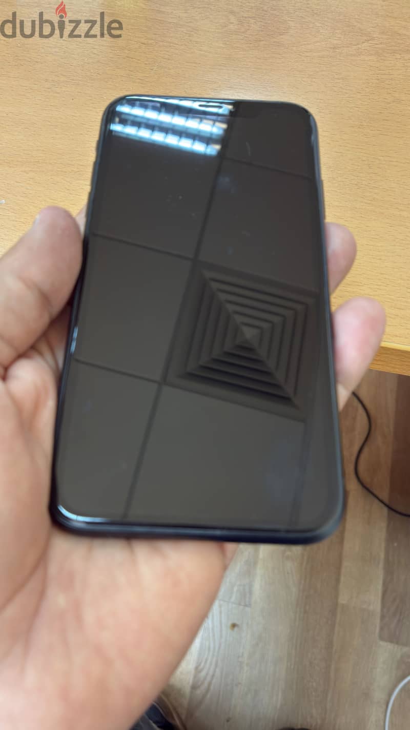 Apple - iPhone XR 2