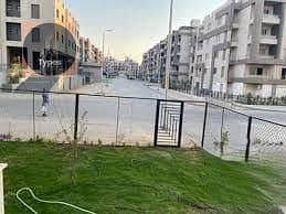 شقة مع حديقة للبيع في كمبوند جامعة القاهرة مباشرة على طريق وصلة دهشور