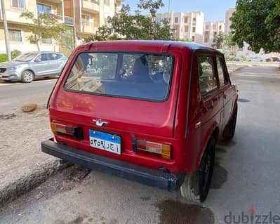 لادا نيفا 1982