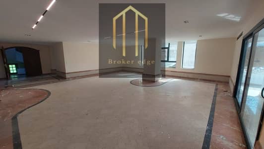 Office for rent on Revolution Street 310 meters modern building