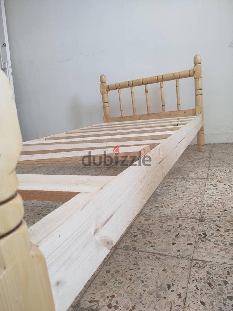 سرير سينجل شيك متر*مترين خشب ابيض 8
