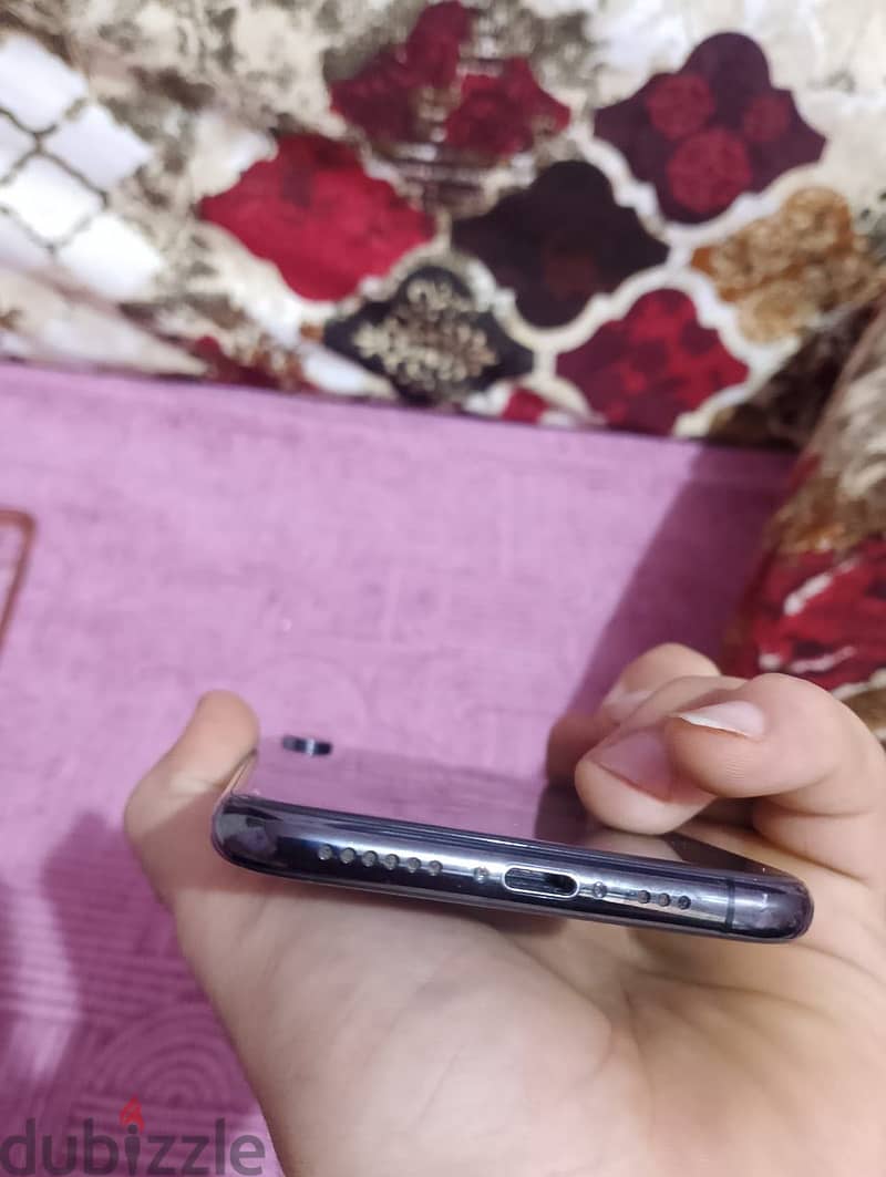 Apple - iPhone XS 1