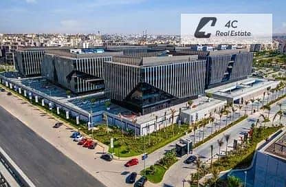 مكتب اداري للايجار 134م تشطيب سوبر لوكس برايم لوكيشن فيو علي بلازا في سوديك ايست EDNC التجمع علي الخامس القاهرة الجديدة التسعين الجنوبي