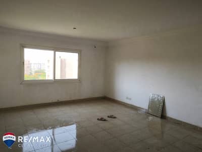 شقة للإيجار في مدينتي B11 | 200 م² | 4 غرف | فيو وايد جاردن | تشطيب شركة