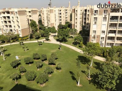 Apartment for sale in Madinaty in b7 with wide garden view