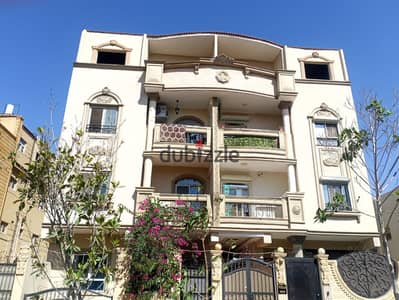 158m side apartment in the First District West Flats (Consultants District) steps from Carrefour & Al Patio Compound