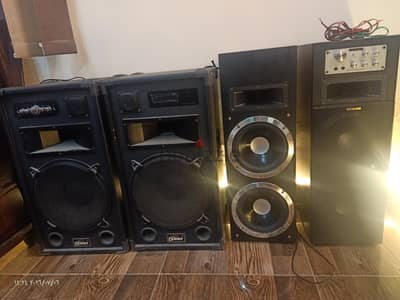 4 سماعات بحاله ممتازه