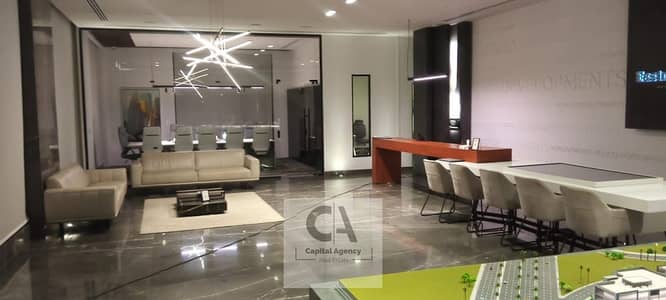 مركز طبي 345 م للايجار متشطب بالتكيفات_ في ميفيدا_ بالقرب من هايد بارك و سوديك ايستاون _التجمع الخامس