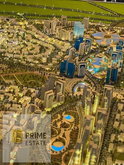 شقة للبيع في مدينتي B8  موقع مميز بجوار The Spine أقساط حتى 12 سنة